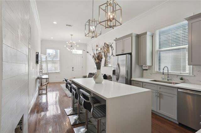 Building Photo - 2747 Orleans Ave