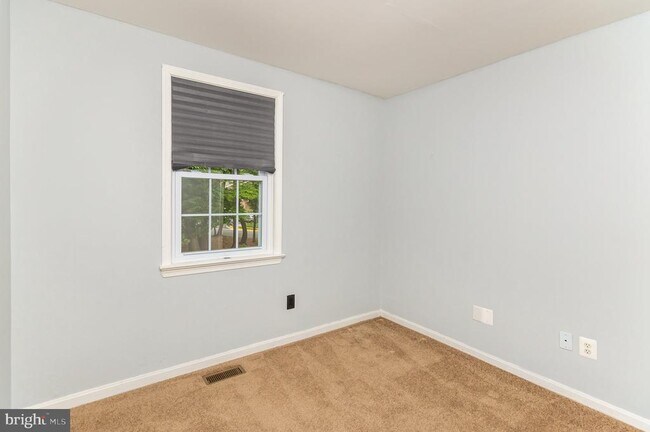 Building Photo - 3210 Gemstone Ct