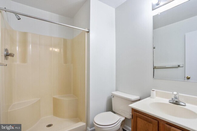 Building Photo - 8729 36th Ave