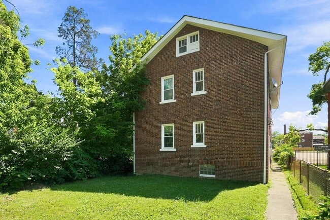 Building Photo - 503-505 Berkeley Road