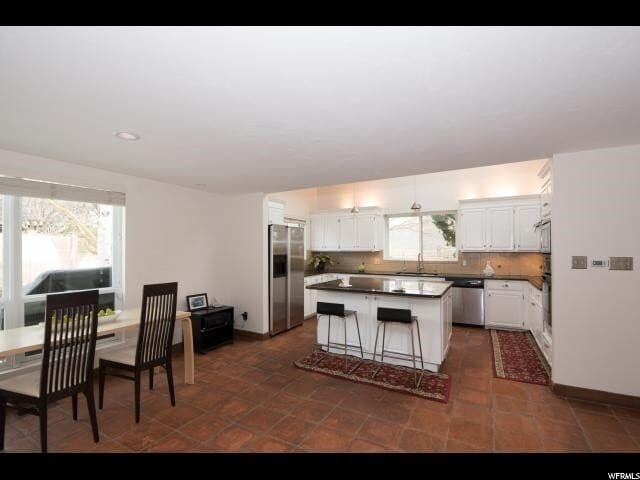 Building Photo - 1407 Chancellor Way