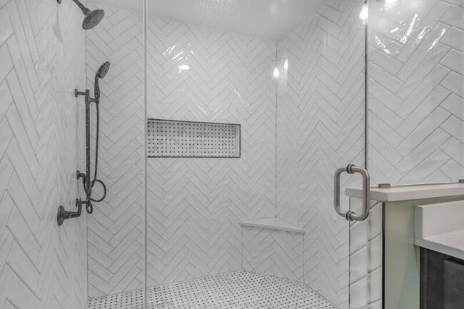 Building Photo - 204 Fauquier St