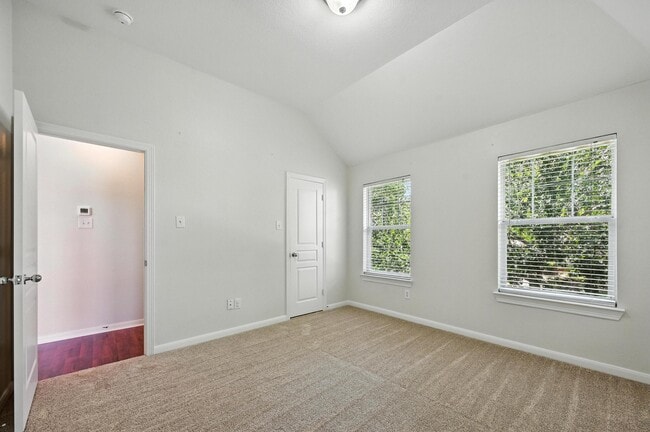 Building Photo - 14743 Daneway Dr