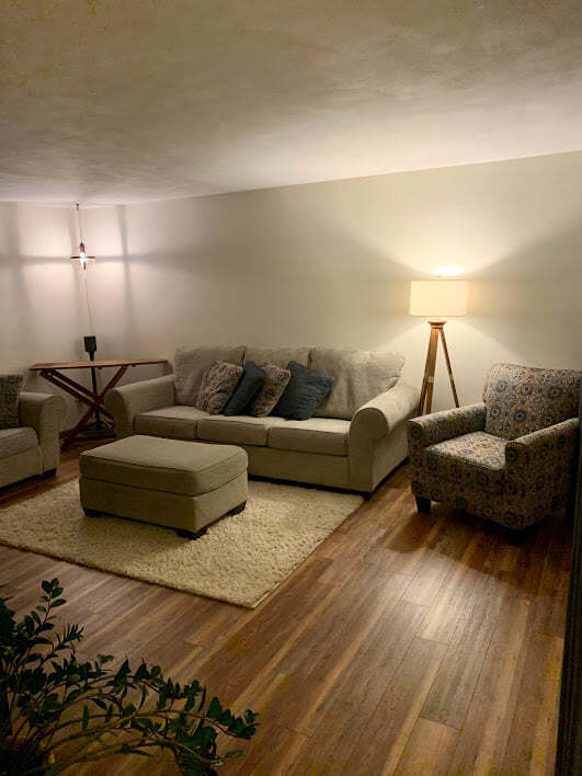 Building Photo - 1285 Green Acres Ln