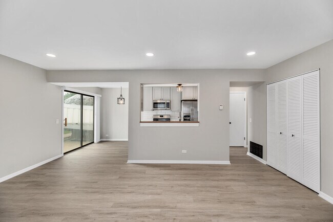 Building Photo - 721 Sunfish Pt