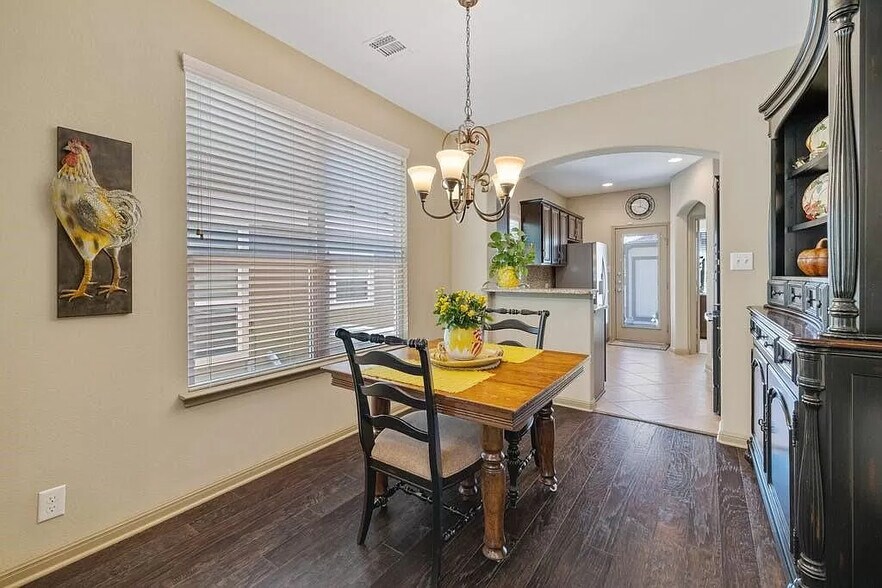 Building Photo - 1022 Lost Pines Ln