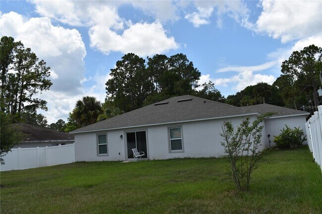 Building Photo - 12 Port Echo Ln