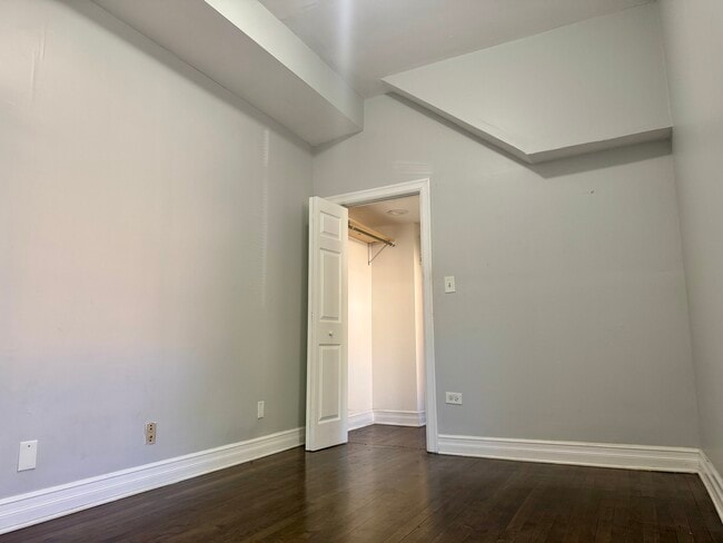 Building Photo - 1651 S Drake Ave