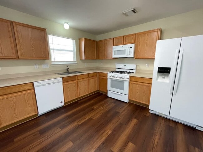 Building Photo - 18206 Valebluff Ln