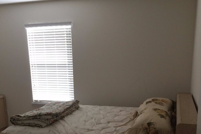 Building Photo - 1350 Parkview Estates Dr