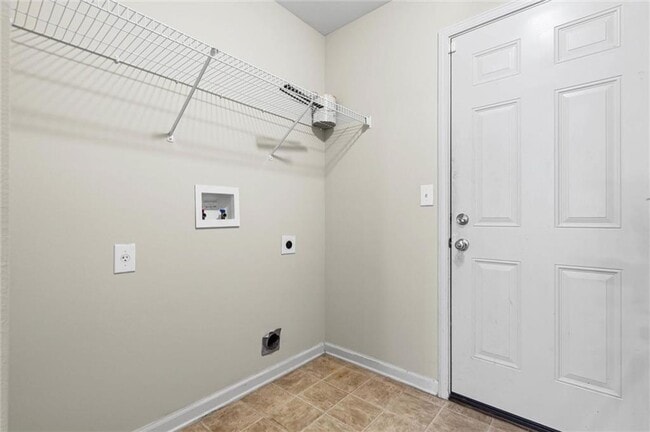 Building Photo - 9472 Fox Ct W