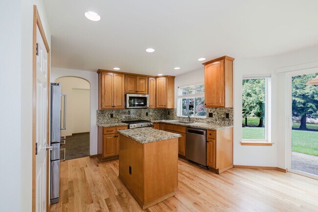 Building Photo - 6492 Wexford Ave SW