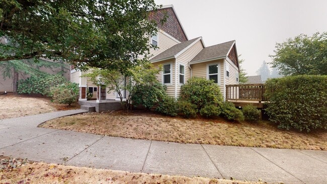 Building Photo - Two Level End Town Home  in Cascadia Villa...