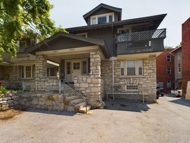 Building Photo - 3937-3939 Troost Ave