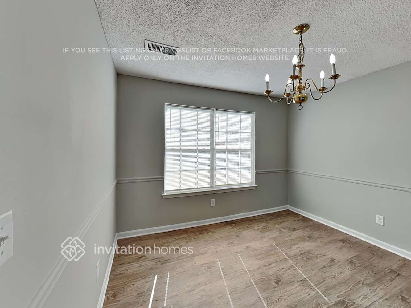 Building Photo - 685 Meadows Ln