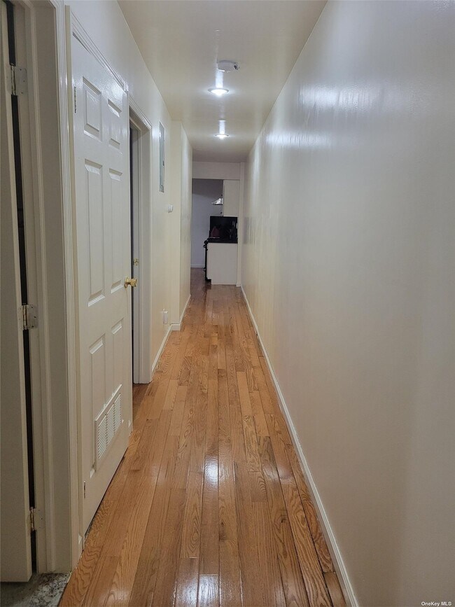 Building Photo - 40-24 191st St