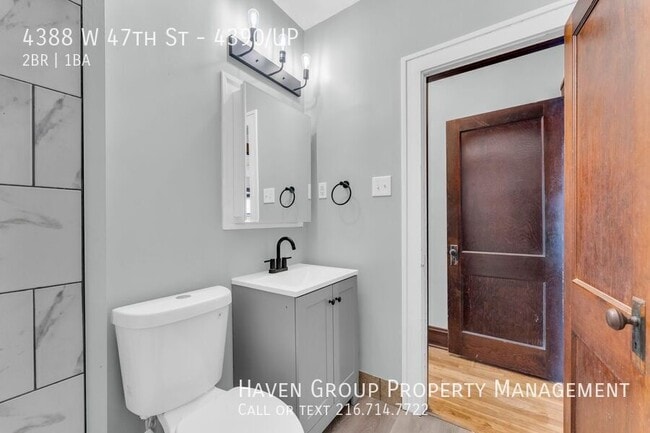 Building Photo - 4388 W 47th St