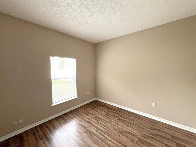 Building Photo - 36 Ripplewood Ln