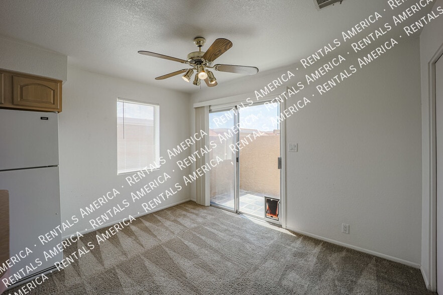 Building Photo - 317 W Hononegh Dr