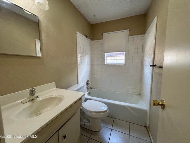 Building Photo - 9802 Uvalde Ave