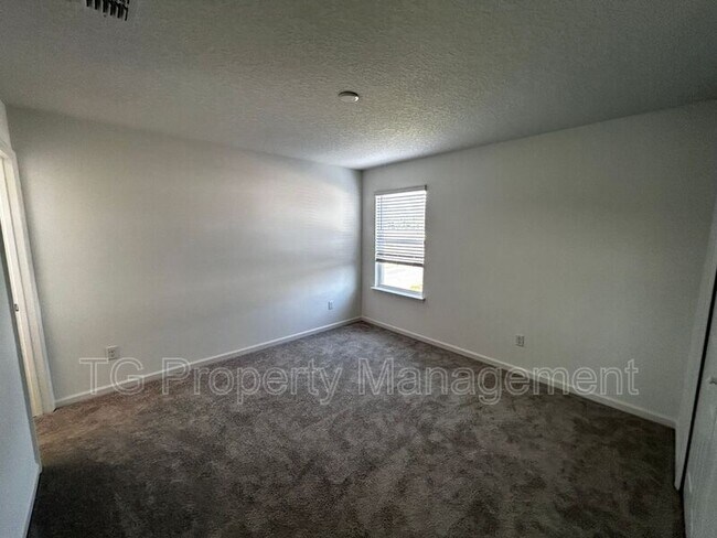 Building Photo - 6226 Mare Ave