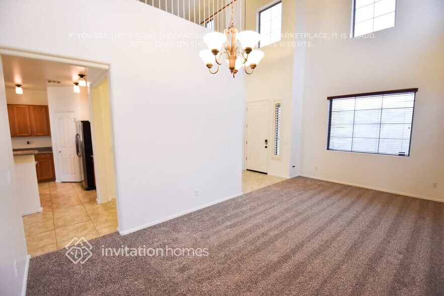 Building Photo - 19335 E Canary Way