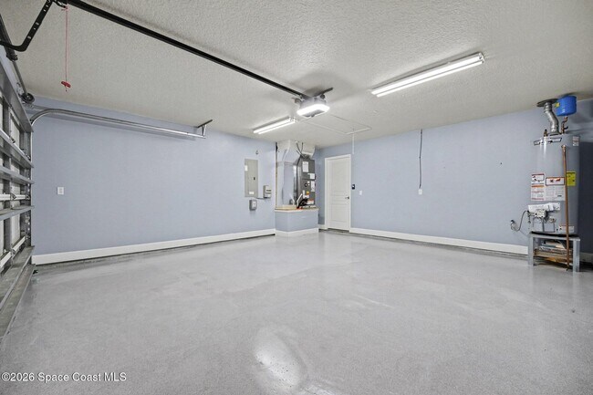 Building Photo - 2553 Christopher Dr