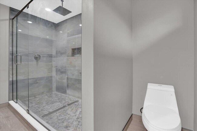 Building Photo - 3966 Lake Mira Dr