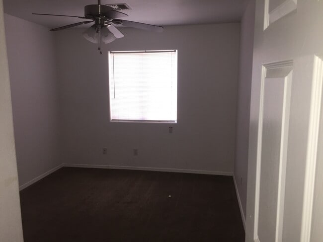 Building Photo - Beautiful Home on Green Belt in Palo Verde Meadows