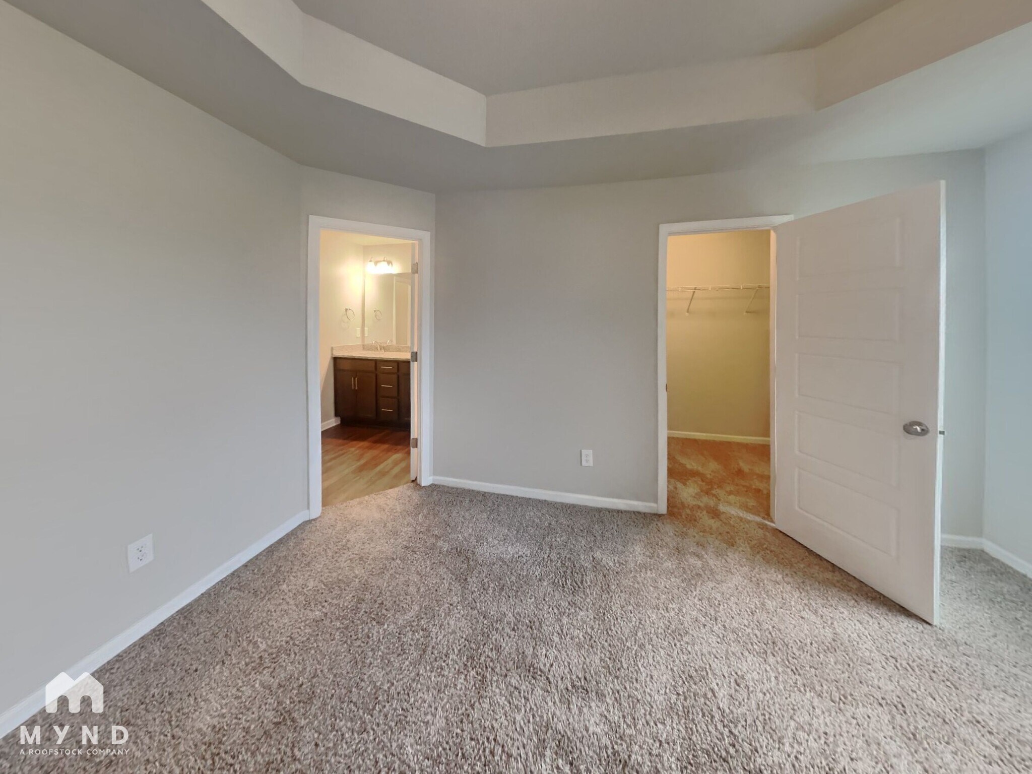 Building Photo - 287 Avebury Rd