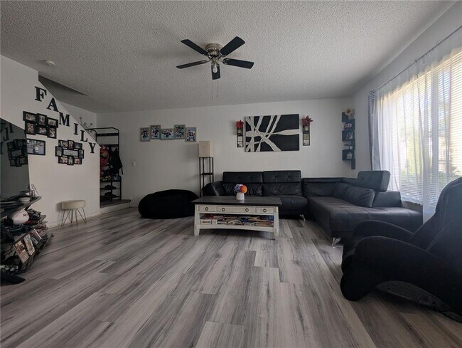 Building Photo - 10740 Keys Gate Dr