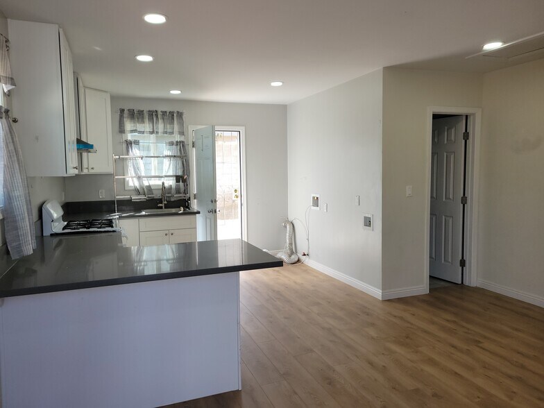 Building Photo - 11630 207th St