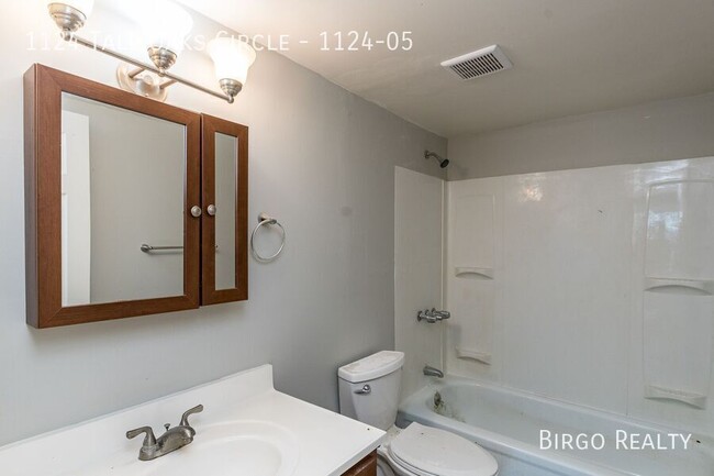 Building Photo - Quiet 1 Bed / 1 Bath APARTMENT in HARRISON!