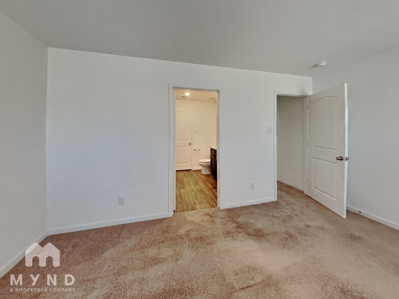 Building Photo - 3988 Prairie Crk