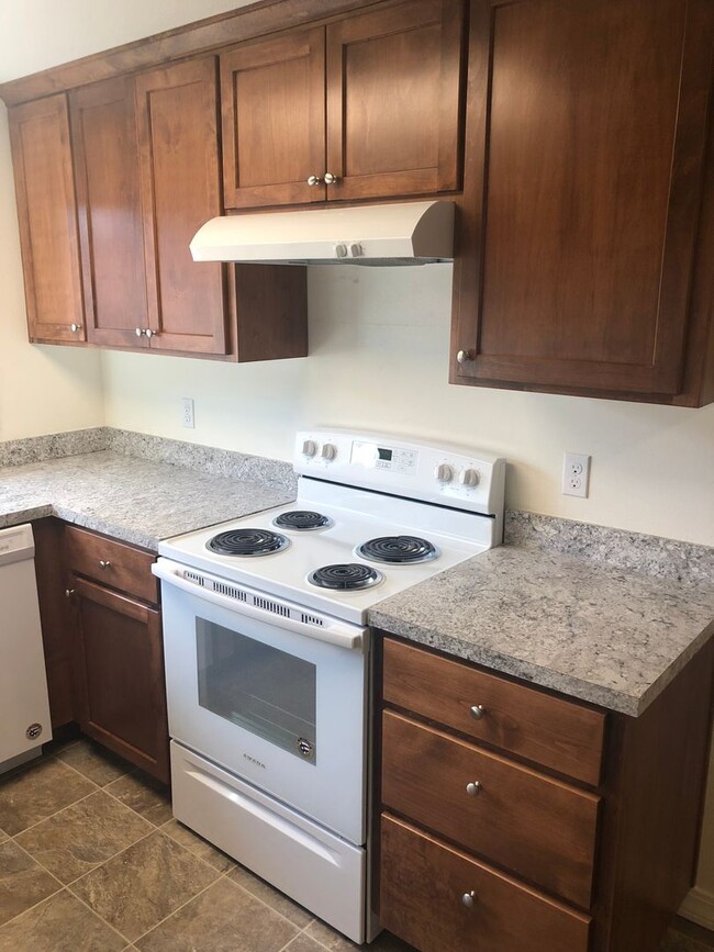 Building Photo - Total Remodel! Two Bedroom Duplex in North...