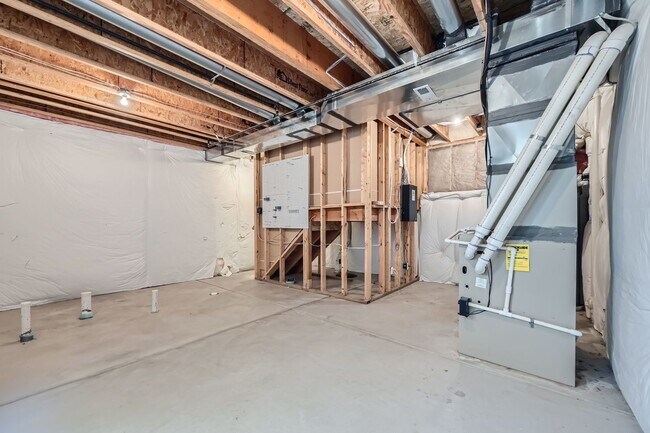 Building Photo - SW Longmont Townhome