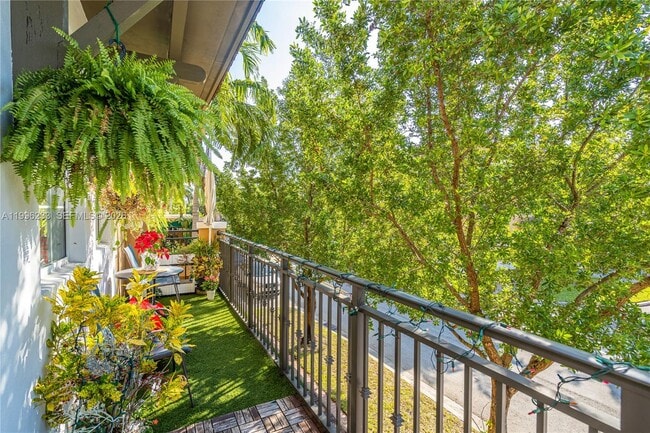 Building Photo - 14749 SW 9th St