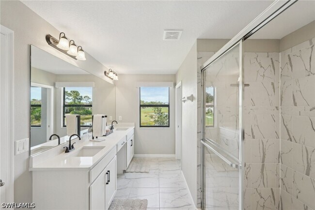 Building Photo - 26391 Bonita Fairways Blvd