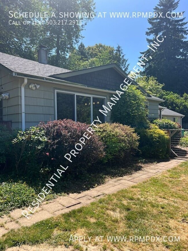Building Photo - 4512 SW Fairvale Ct