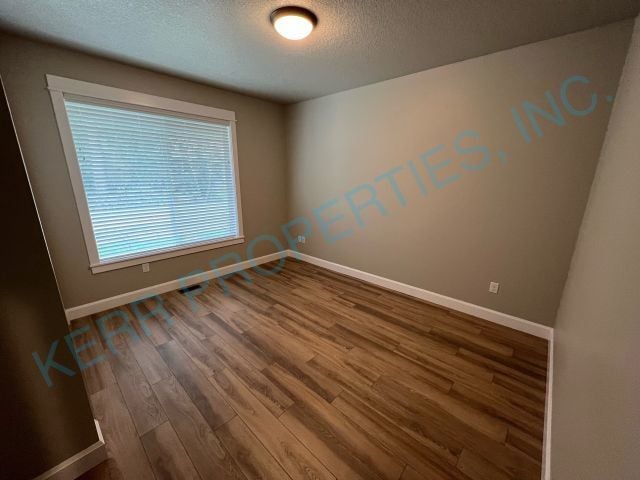 Building Photo - Charming 4-Bedroom Home with 2 Full Baths in the Heart of Oak Grove – 1709 Sq Ft of Comfort!
