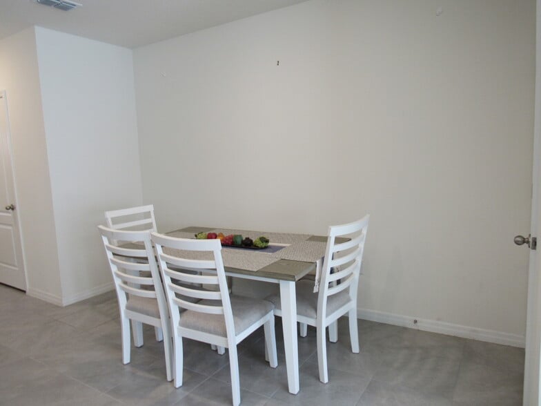 Dining area - 3 Bella Lago Cir