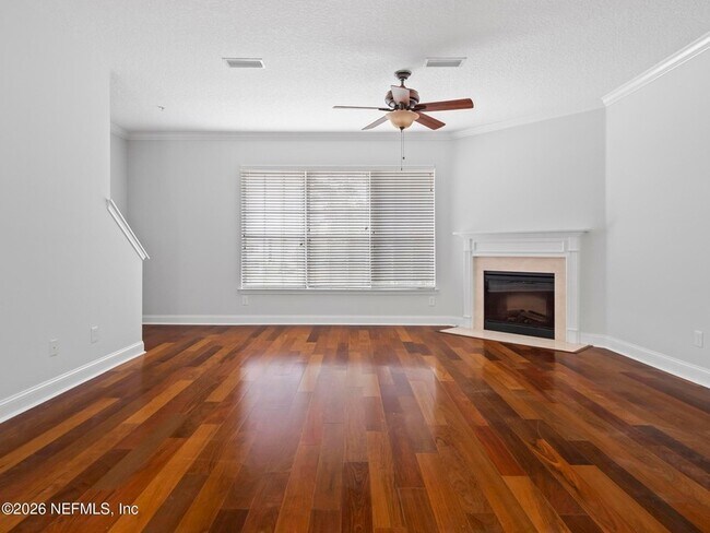 Building Photo - 4472 Congressional Dr