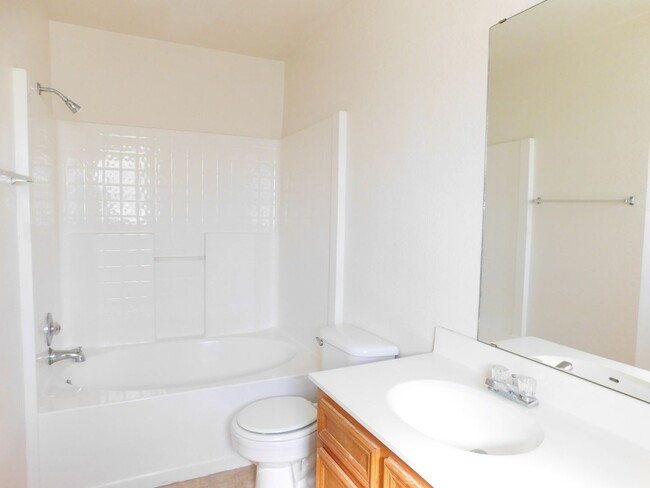 Building Photo - 4601 Wade Dr