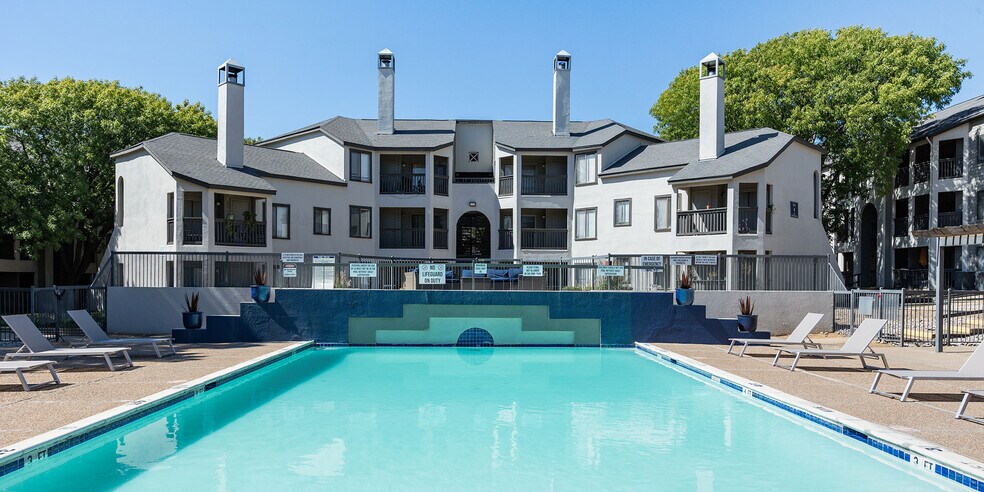 Primary Photo - Wind Rush Apartments