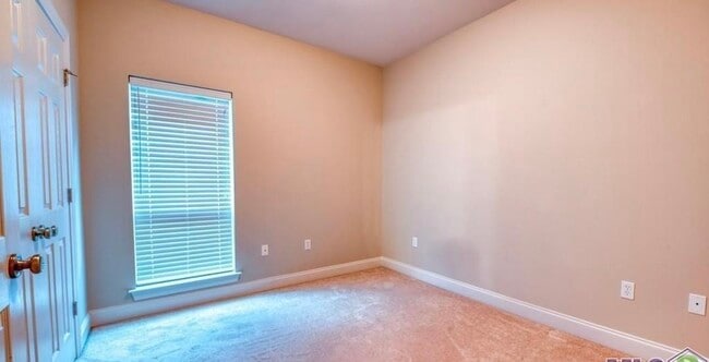 Building Photo - 7577 Crepe Myrtle Ln