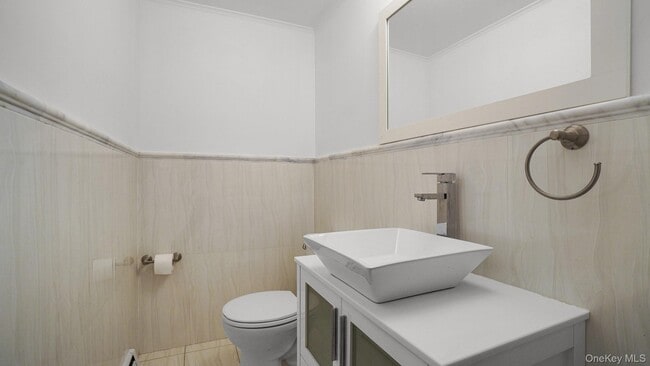 Building Photo - 22 Marshall Ln