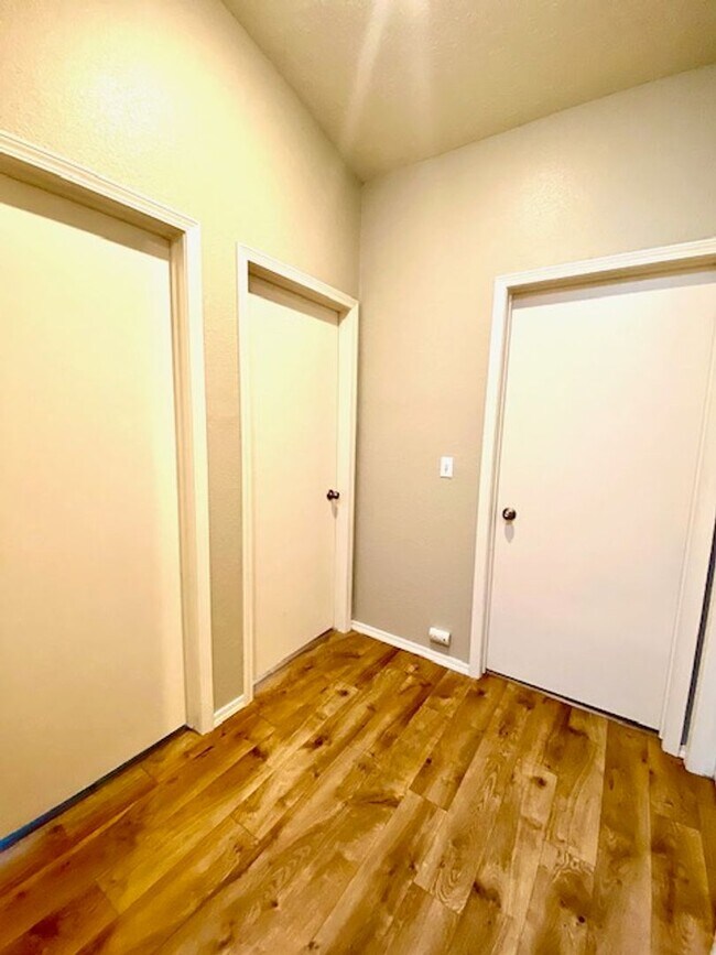 Building Photo - 4 Bedroom 2 bath Home in NW Boise