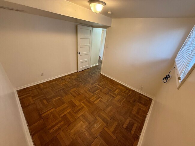 Building Photo - 1918 S 900 E