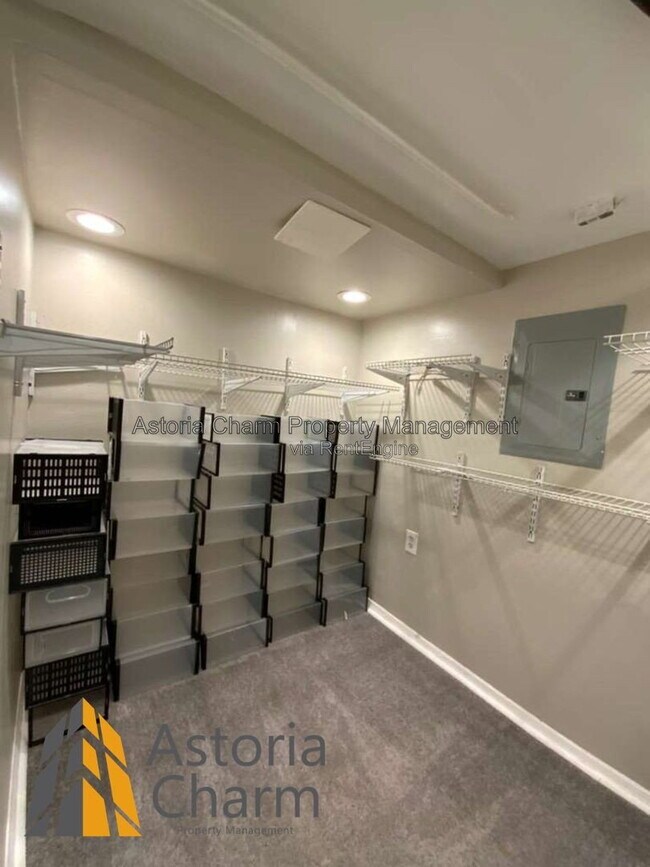 Building Photo - 4020 Gelston Dr