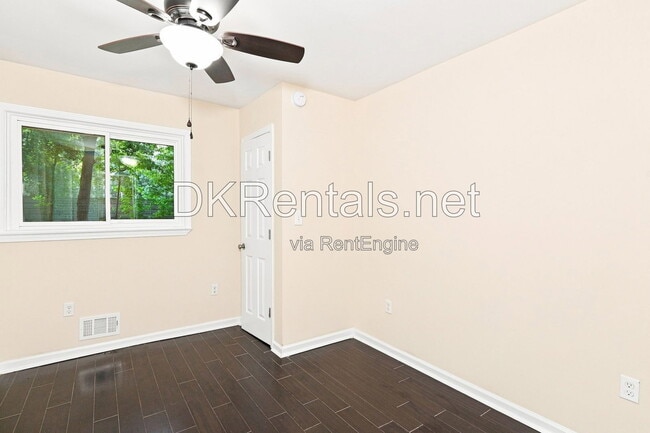 Building Photo - 2494 Glenrock Dr